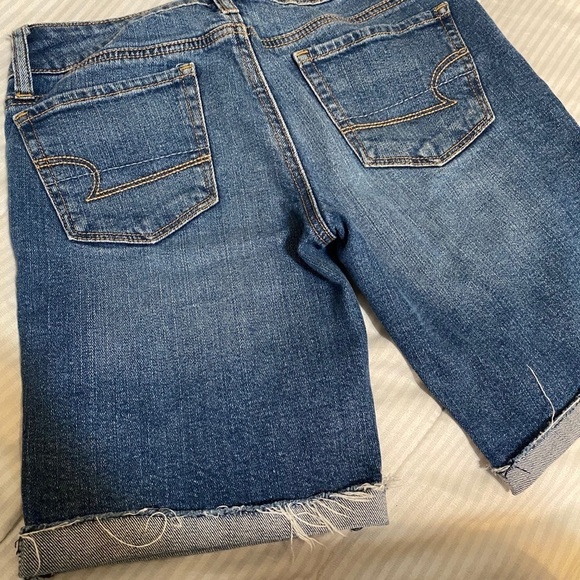 American Eagle Outfitters Denim Cut- Off Shorts - Picture 4 of 5